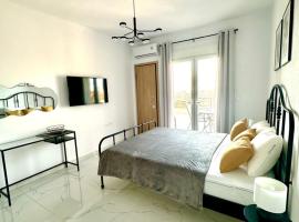 Sunny Ap - Studio SoFia #1，位于尼亚·卡利克拉提亚的酒店