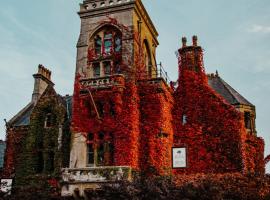 The Rudloe Near Bath - Marco Pierre White，位于科舍姆的豪华帐篷营地