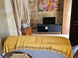 Nice House of caractere in Qormi，位于Qormi的酒店