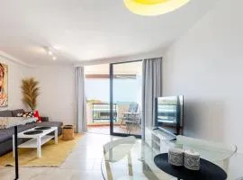 Sunny Ocean View apartment