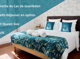 Valfrescos - Lac de Guerlédan，位于Caurel的酒店