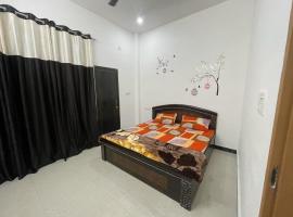 Rukmani Rooms，位于马图拉的酒店