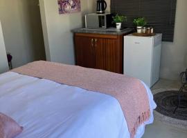 Stellies Accommodation - Room 2，位于基特曼斯胡普的酒店