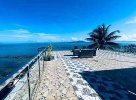 Casa Rosita Beach Front House，位于苏里高的酒店