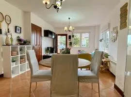 La Casuca del Postillo (Bajo con jardín y piscina)