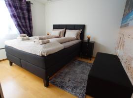 Cozy room in a house with a garden on the island of Askøy, near Bergen，位于Askøy的酒店