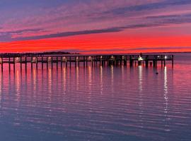 Romantic Island condo for 2 - Sunset Harbor 1-205 - Navarre Beach，位于纳瓦拉的海滩短租房