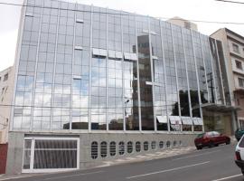 Barbur Center Hotel，位于蓬塔格罗萨的酒店