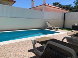 Villa Luxsomar，位于沙尔内卡的酒店