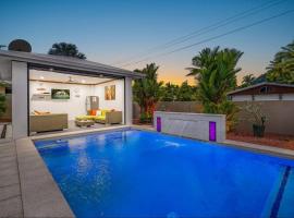 Trinity Beach Stunner - Tropical Entertainer，位于三一海滩的酒店