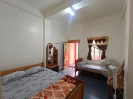 Niangti Guest House