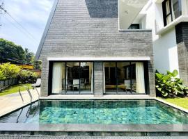 Beleza - 4 BHK Private Pool Villa in Vagator, Goa，位于瓦加托的酒店