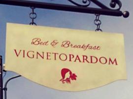 B&B Vigneto Pardom，位于Montiglio的住宿加早餐旅馆