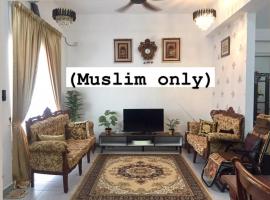 Hulu Yam Musliim Homestay，位于峇冬加里的别墅