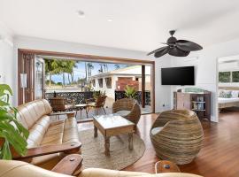 Beachfront Balinese Styled Villa - Beachfront Hervey Bay，位于赫维湾的酒店