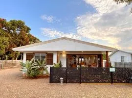 Vila Paus Dua - Beachfront Hervey Bay