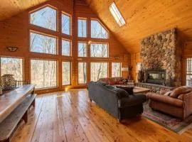 Swan Lodge - Walking distance to downtown Saugatuck - Modern Cabin Getaway!