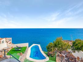 Villa Infinity sea views I Pool I BBQ I Jacuzzi，位于阿尔么丽亚的家庭/亲子酒店