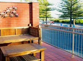 Vista Victor Harbor Beachfront Apartment No 4