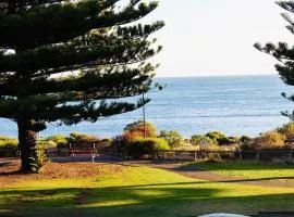 Vista Victor Harbor Beachfront Apartment No 4
