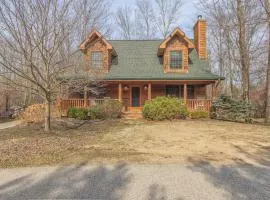 The Great Escape - Cabin with shared pool access