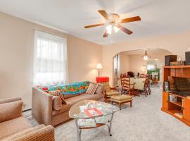 Ideally Located Villas Home 2 Mi to Beaches!