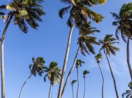 Flat Moderno Pé na Areia no Centro de Cumbuco Piscina frente mar AP 210，位于考卡亚的酒店