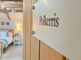 The Britannia Inn & Waves Restaurant