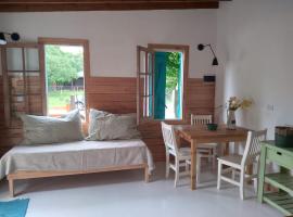 Casita en la playa, Refugio de Mar，位于米拉玛的酒店