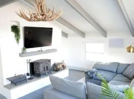 10 guest Ski Chalet Pools Golf Ski Hike