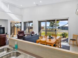 Murray Grange apartment 6，位于亚勒旺加的酒店