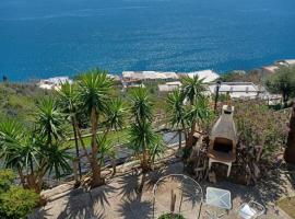 Panoramic Villa in Amalfi，位于阿马尔菲的酒店