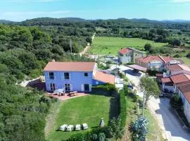 Casa Lavanda Vrsar shared Pool