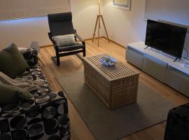 Daisy House - Whittington - 10 minutes to central Geelong，位于Whittington的酒店