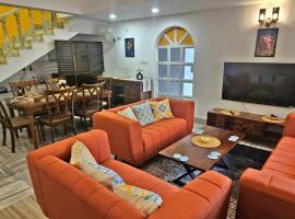 Bungalow Dona Spacious 4BHK in Dona Paula，位于多纳保拉的酒店