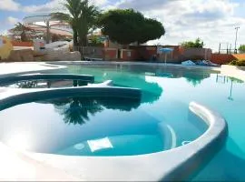 Bungalow de 3 chambres avec piscine partagee et terrasse amenagee a Canet en Roussillon