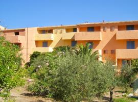 Residence with swimming-pool in La Maddalena，位于马达莱纳的酒店