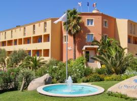 Hotel with swimming pool in La Maddalena, breakfast included，位于马达莱纳的酒店