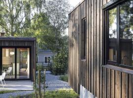 Wergelandshaugen - 10 Minutes From Oslo Airport - Sauna - Cafe - Sculpture park，位于Eidsvoll的酒店