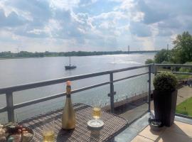 Rheinblick Traum，位于雷斯的酒店