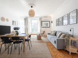 NEO Rooftop Home with AC