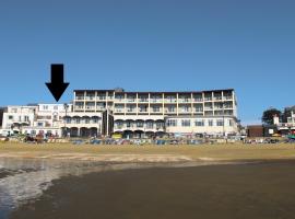 Regent Court - Seafront, Sandown - FREE CAR FERRY，位于桑当的酒店