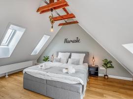 NAMASTÉ Homes - Ferienwohnung mit Dachterrasse，位于巴特温茨海姆的酒店