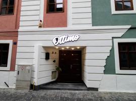Hotel Ottimo，位于布拉索夫Brasov Old Town的酒店