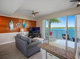 Oceanfront Luxury Condo! Mins to beach! Rum Bar Next Door!