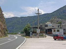 Motel & Restoran "VIDIKOVAC"，位于莫斯塔尔的酒店