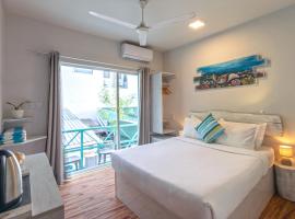 Ocean Pearl Maldives at Gulhi Island，位于古莉的旅馆