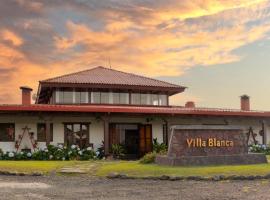 Villa Blanca Cloud Forest Hotel & Retreat，位于圣拉蒙Estadio Guillermo Vargas Roldan附近的酒店