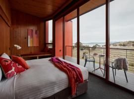 Iron Creek Bay Estate