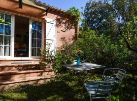 Cozy Home In Piscia Rossa With House A Panoramic View，位于Afa的别墅